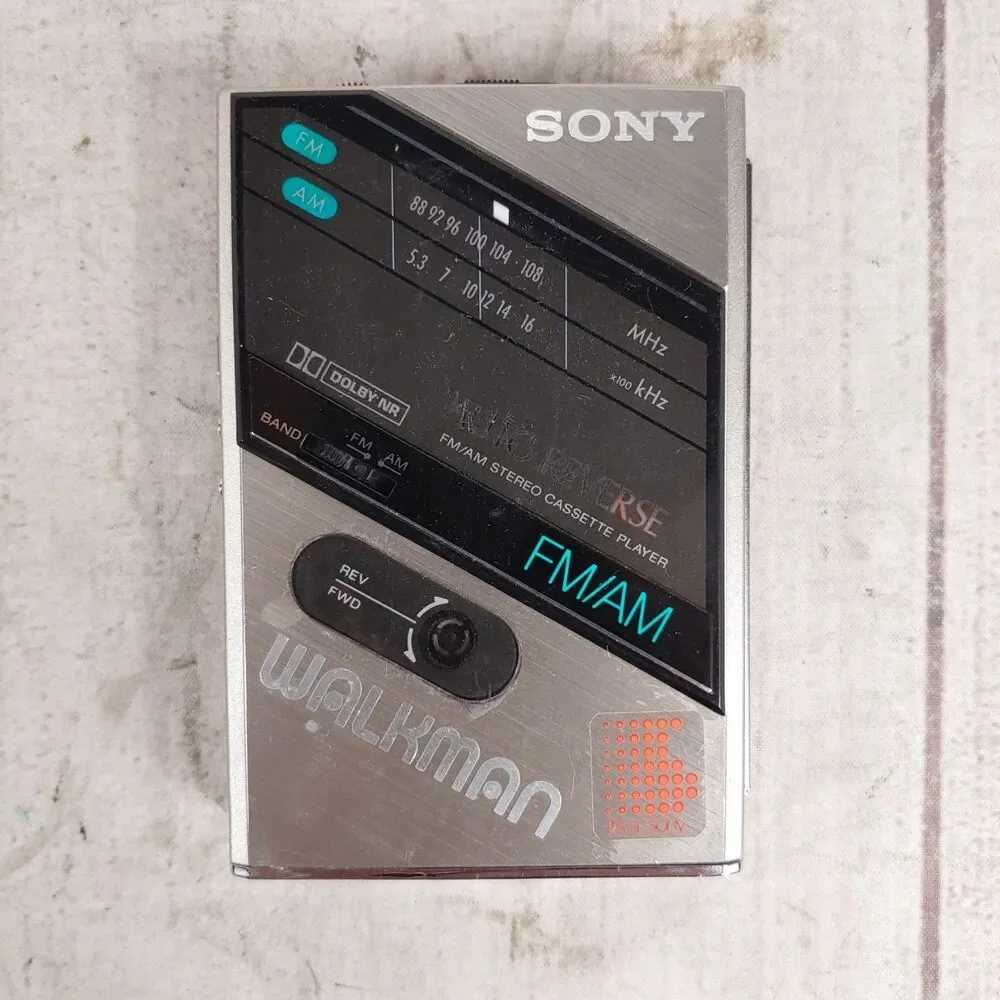 FOR PARTS Vintage Sony WM-F100 Walkman FM AM Stereo Cassette Player Auto Reverse